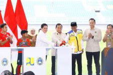 Prabowo Targetkan Seluruh Kabupaten Punya Stadion Sepak Bola yang Memadai - JPNN.com Jatim