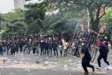 Polisi Ciduk Provokator Anarko Aksi Mayday Depan Kantor Gubernur Jateng - JPNN.com Jateng