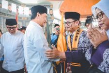 Lepas Jemaah Calhaj, Wagub Banten: Niatkan Ibadah untuk Allah - JPNN.com Banten