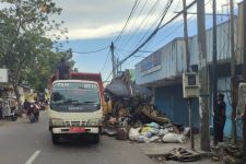 DLH Surabaya Minta Warga Segera Melaporkan Tumpukan Sampah - JPNN.com Jatim