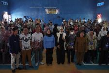 Sosialisasi MBG, Cellica Nurrachadiana: Langkah Awal Menuju Indonesia Emas 2045 - JPNN.com Jabar