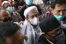 Teman Satu Sel Habib Rizieq Tatkala Ditahan di Bareskrim Polri - JPNN.com Jatim