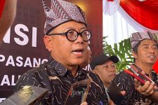 Debat Paslon Tunggal Pilkada Surabaya, Eri-Armuji Nantinya Hanya Lakukan Ini - JPNN.com Jatim