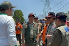 BNPB Pastikan Korban Gempa Bumi Bandung Dapat Uang Ganti Rugi, Sebegini Besarannya - JPNN.com Jabar