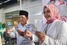 Acep Adang dan Gita Luncurkan 4 Kartu Jabar Bahagia - JPNN.com Jabar