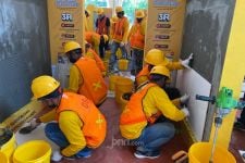 Tingkatkan Kualitas Tukang Bangunan Lewat Lomba Pemasangan Keramik - JPNN.com Jatim