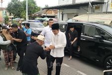 Bareng Kaesang,, Jokowi Salat Jumat di Masjid Sheikh Zayed Solo - JPNN.com Jateng