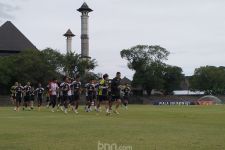 Tiba di Solo, Timnas Indonesia Langsung Menggelar Latihan - JPNN.com Jateng