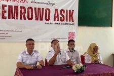 Camat Asemrowo Klarifikasi Soal Video Viral Dirinya Digerebek Bersama Wanita - JPNN.com Jatim