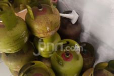 Gas Melon di Semarang Langka, Pemlik Pangkalan LPG: Datang Langsung Habis - JPNN.com Jateng