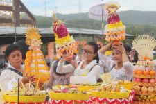 Menyambut Nyepi, Umat Hindu di Jogja Gelar Upacara Melasti - JPNN.com Jogja