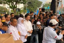 Gubernur & Wakil Gubernur Jatim Temui Buruh di May Day 2025, 17 Tuntutan Disetujui - JPNN.com Jatim