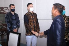 2 Calon Pemain Timnas Indonesia Tampil Gagah Menggunakan Batik, Bawa Kabar Gembira - JPNN.com Jogja