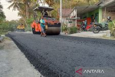 Viral Jalan Karangjati Bantul Rusak dan Berdebu, Akhir Tahun Baru Diperbaiki - JPNN.com Jogja