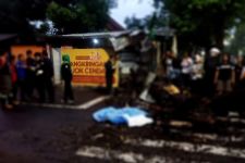 Penjual Angkringan Tewas Tertimpa Pohon di Jogja - JPNN.com Jogja