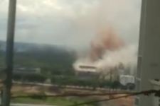 Bontang Bergetar, Terjadi Ledakan Dahsyat di Pabrik 5 Milik PKT - JPNN.com Kaltim