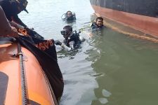 Korban Tugboat Blue Dragon 12, Ditemukan Tewas Terperangkap di Bangkai Kapal - JPNN.com Kaltim