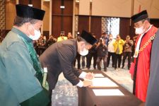  Resmi Menjabat Ketua DPRD Kaltim, Hasanuddin Mas'ud: Terima Kasih Pak Makmur - JPNN.com Kaltim