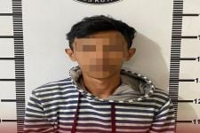Nekat Edarkan Barang Terlarang di Kuburan, Pemuda di Kutai Barat Diringkus Polisi - JPNN.com Kaltim