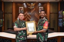 Luar Biasa, Prajurit TNI AD yang Viral Gadaikan Motor Demi Kepentingan Warga Kini berpangkat Serda - JPNN.com Kaltim
