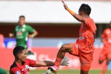  Skor Kacamata Menutup Babak Pertama Duel PSS vs Borneo FC di Stadion Maguwoharjo - JPNN.com Kaltim