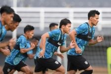 Jelang Bergulirnya Liga 1 2023, Pieter Huistra Fokus Bangun Fisik Pemain Borneo FC - JPNN.com Kaltim
