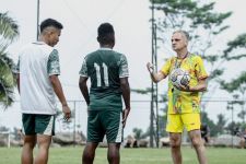 Jelang Lawan Borneo FC Besok, Coach Mihail: Ini Persiapan Awal yang Penting Bagi PSS - JPNN.com Kaltim