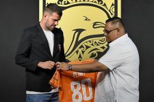 Dipecat PSM Makassar, Wiljan Pluim Kini Gabung Skuad Pesut Etam dengan Kontrak 1,5 Musim - JPNN.com Kaltim