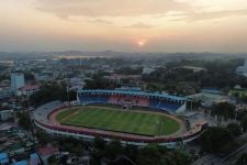  Wasit Indonesia Berlisensi FIFA Pimpin Laga Borneo FC vs Persik di Stadion Segiri Malam Ini - JPNN.com Kaltim