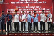 KPU Tetapkan Mudyat Noor-Abdul Waris Muin Menang di Pilkada Penajam Paser Utara 2024 - JPNN.com Kaltim