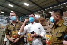 Bareskrim Mabes Polri Temukan 345 Ton Minyak Goreng di Gudang CV Sinar Laut - JPNN.com Lampung