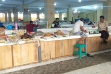 Pasar Smep Sepi, Pedagang Minta Keadilan - JPNN.com Lampung
