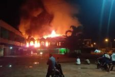 Toko di Pasar Sukadana Lampung Timur Terbakar, Penyebabnya Sering Terjadi - JPNN.com Lampung