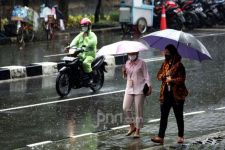 Prakiraan Cuaca Hari Ini, 7 Wilayah di Lampung Hujan, Sebaiknya Anda Sedia Payung,  - JPNN.com Lampung