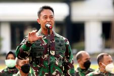 Rocky Gerung: Panglima TNI Jamin Keamanan BEM SI Hari Ini - JPNN.com Lampung