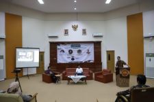 Mengisi Acara Kuliah Umum di Unila, Parosil Beber Kisah Hidupnya, Ternyata - JPNN.com Lampung