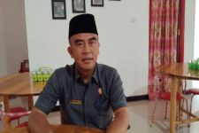 Anggota Dewan Pesisir Barat Desak Ketua DPRD Mundur, Ada Apa? - JPNN.com Lampung