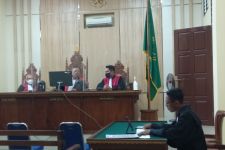 Kuasa Hukum Terdakwa M Sulton Membacakan 3 Poin Penting Kasus Pengendali 92 Kilogram Sabu-sabu - JPNN.com Lampung