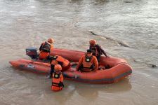 Warga Way Kanan Ditemukan Meninggal Dunia saat Mandi di Sungai, Ini Identitasnya - JPNN.com Lampung