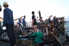 Kebakaran Hebat di Pasar Kangkung, 8 Rumah Ludes Terbakar  - JPNN.com Lampung