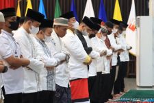 Gubernur Lampung dan Wakil Salat Iduladha di Mahan Agung, Lihat Tuh Posisinya - JPNN.com Lampung