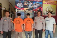 Seorang Petugas SPBU di Lampung Timur Dijemput Paksa Polisi, Kasusnya Berawal dari WhatsApp  - JPNN.com Lampung