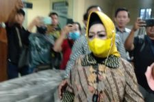 5 Jam Diperiksa Penyidik Ditreskrimsus Polda Lampung, Begini Reaksi Reihana kepada Wartawan  - JPNN.com Lampung
