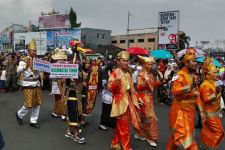 Eva Dwiana: Kenalkan Lampung Melalui Pawai Budaya - JPNN.com Lampung