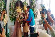 Baim Wong Menghadiri Pernikahan Sule di Lampung, Pengantin Jadi Kaget - JPNN.com Lampung