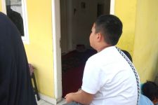 Pria Paruh Baya Ditemukan Meninggal Dunia di Rumah Kontrakan - JPNN.com Lampung