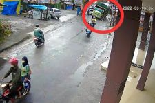 Viral Video Tronton Ugal-Ugalan di Bandar Lampung, Akhirnya Mobil Tersebut.. - JPNN.com Lampung