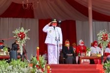 Di Hadapan Peserta Upacara HUT ke-77 Kemerdekaan RI, Gubernur Lampung Singgung Soal Ekonomi - JPNN.com Lampung