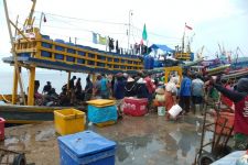 BBM Naik, Nelayan Mengaku Sengsara dengan Keputusan Pemerintah  - JPNN.com Lampung