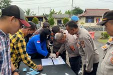 Puluhan Personel Polres Lampung Utara di Tes Urine, Wakapolres Berpesan Begini - JPNN.com Lampung